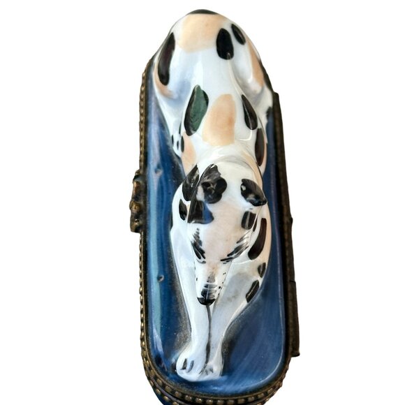 Rare Perfection Limoges  “Reclining Dog” Trinket Box - Picture 3 of 9